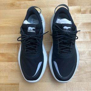 Worn 5x. Sorel Explorer Blitz Leisure Lace Up Sneakers Women's US Size 8.5